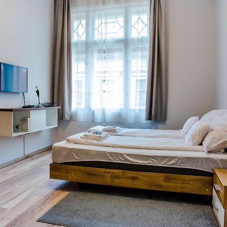 Molnar Apartment Cozy City Center Retreat For 2 Ac & Perfect Location! Budapest Exterior photo